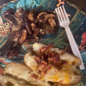 Meet your Posher, Mikka